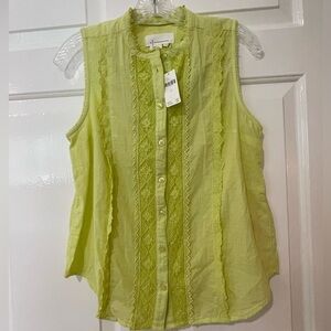 Anthropologie.Lime sleeveless lace top. No rips, stain, tears. NWT Size: Small.